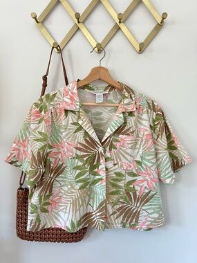 Vintage Cropped Pastel Fronds Top